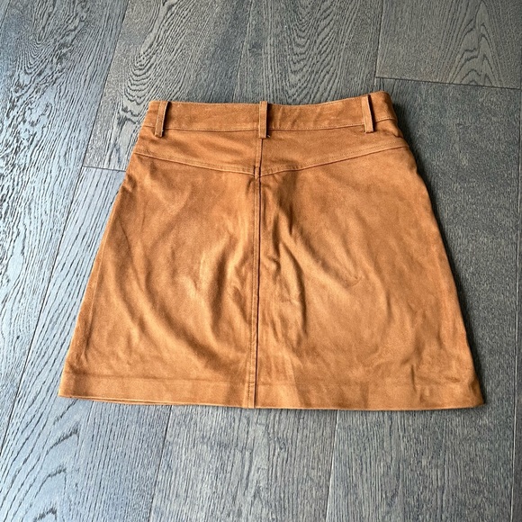 Zara Like New TRF Suede Skirt - Picture 2 of 6